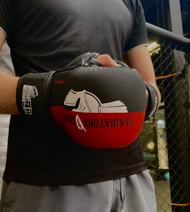 Close up of the Red/Black Edition, the GladiatorsReborn helmet